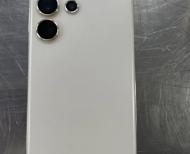 سامسونج إس 23الترا حالتها ممتازه ولا خدش فوق الممتاز