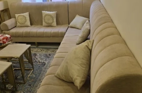 اثاث صالة نظيف عصري